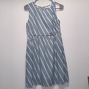 Sleeveless umbrella pattern dress
